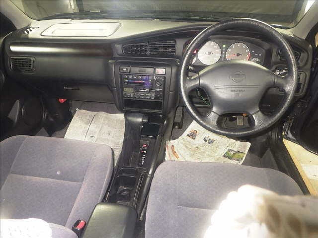 NISSAN BLUEBIRD
