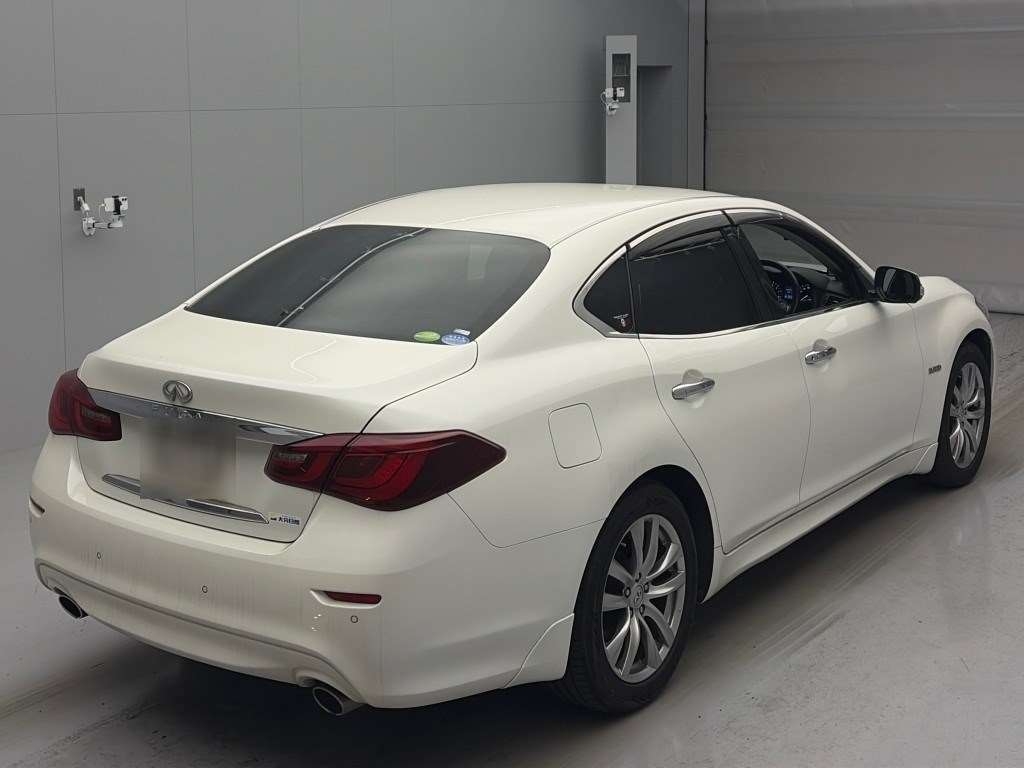 NISSAN FUGA