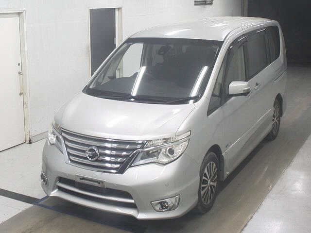 NISSAN SERENA