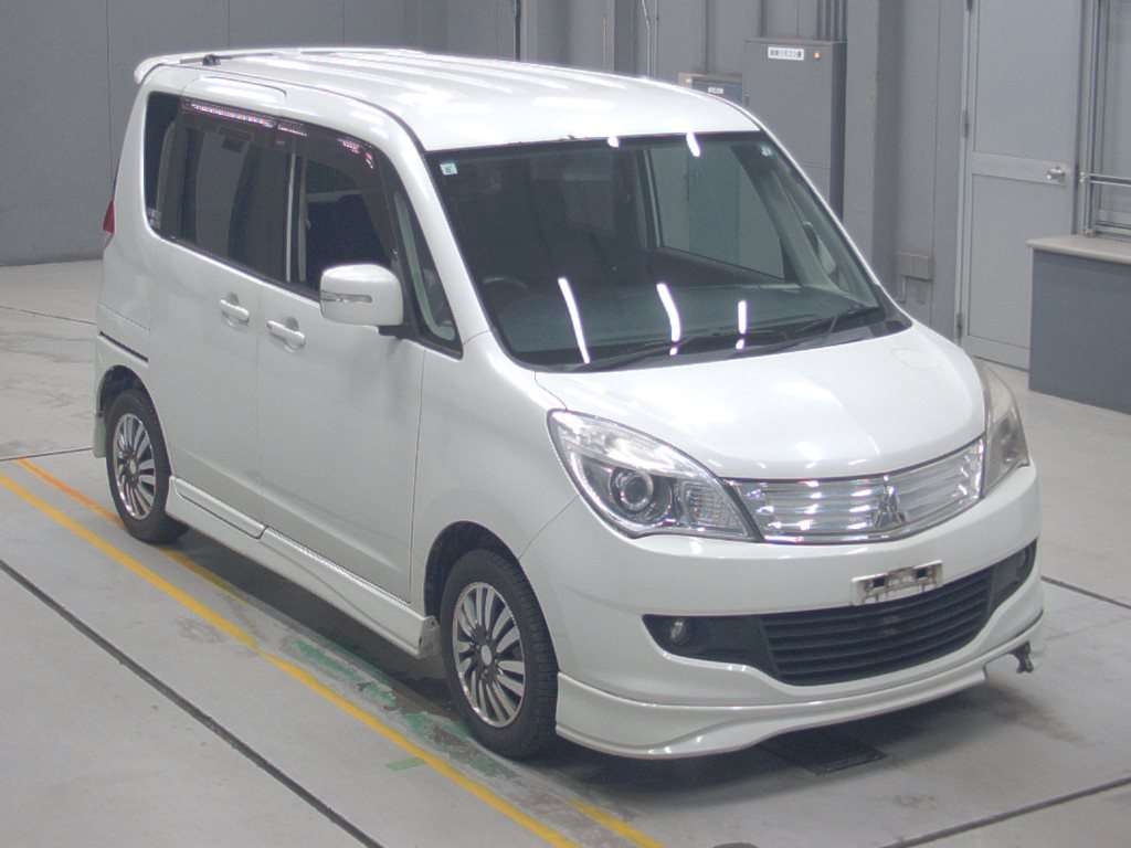 MITSUBISHI DELICA D:2