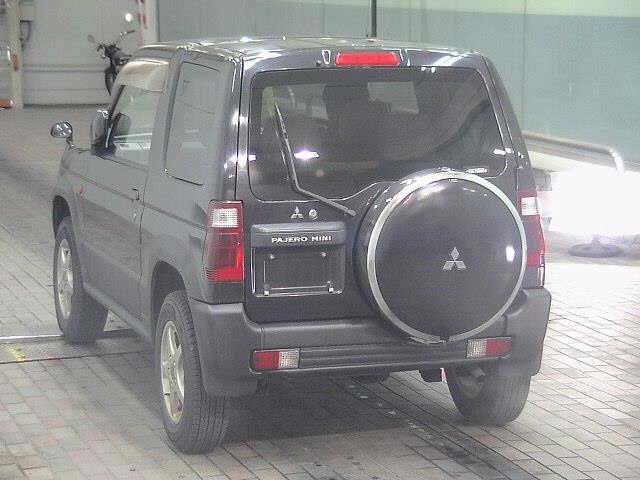 MITSUBISHI PAJERO MINI