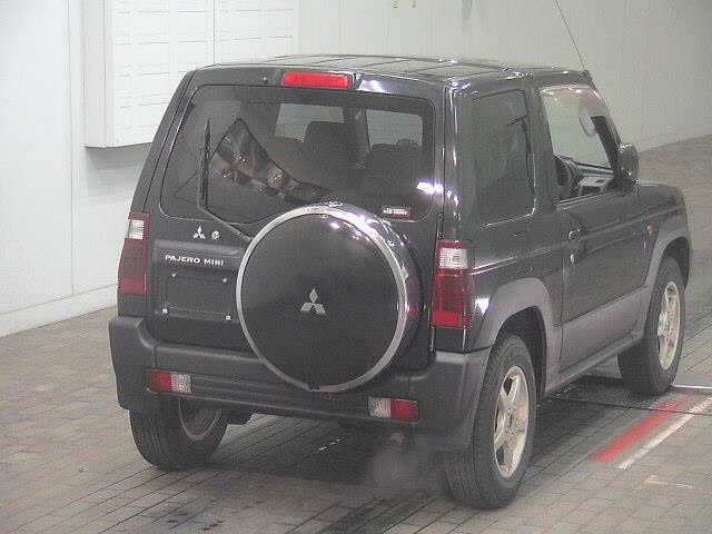 MITSUBISHI PAJERO MINI