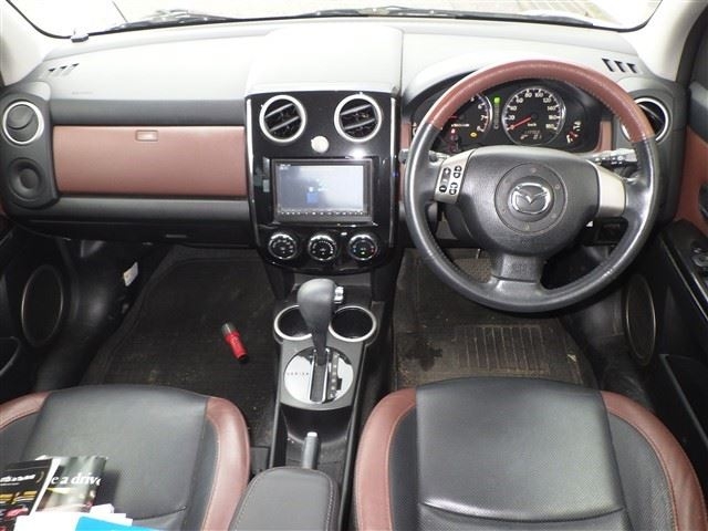 MAZDA VERISA