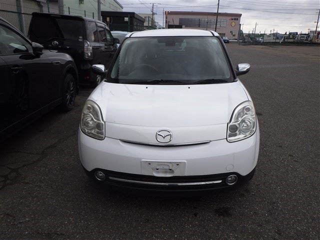 MAZDA VERISA