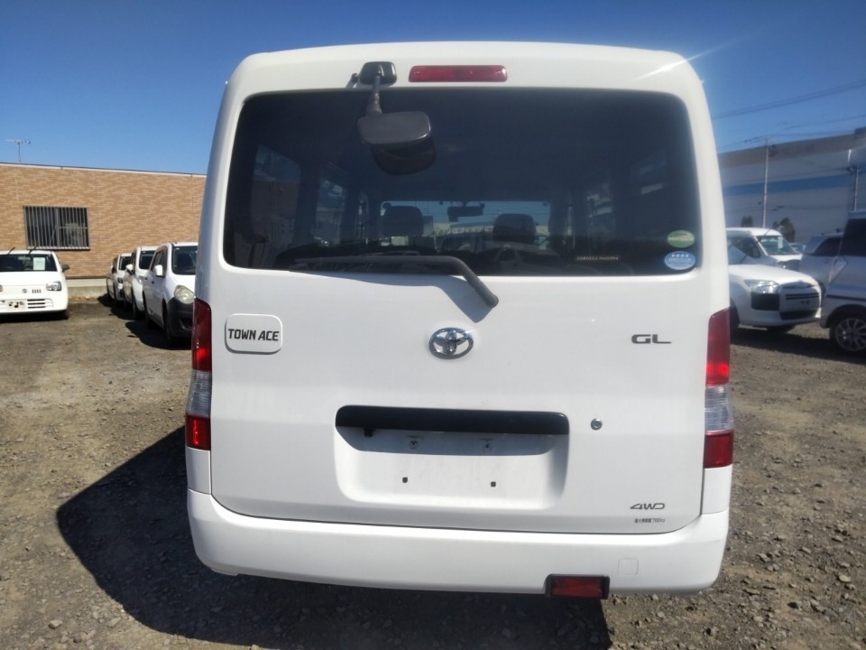 TOYOTA TOWN ACE