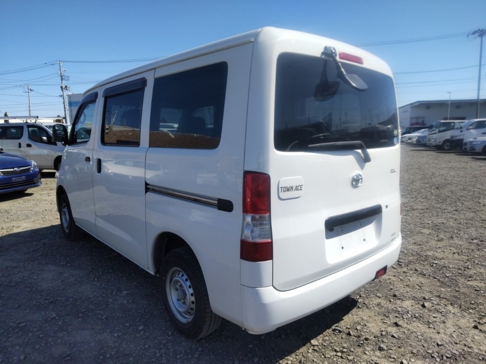 TOYOTA TOWN ACE