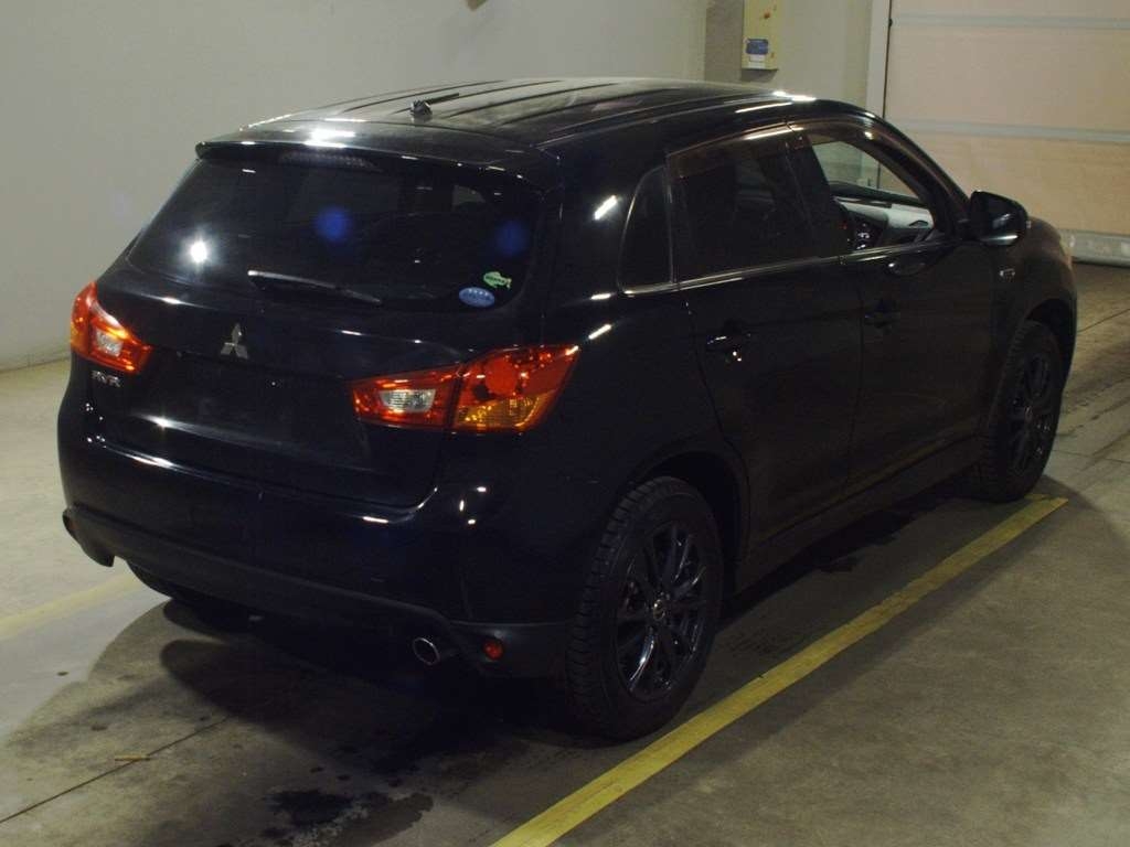 MITSUBISHI RVR