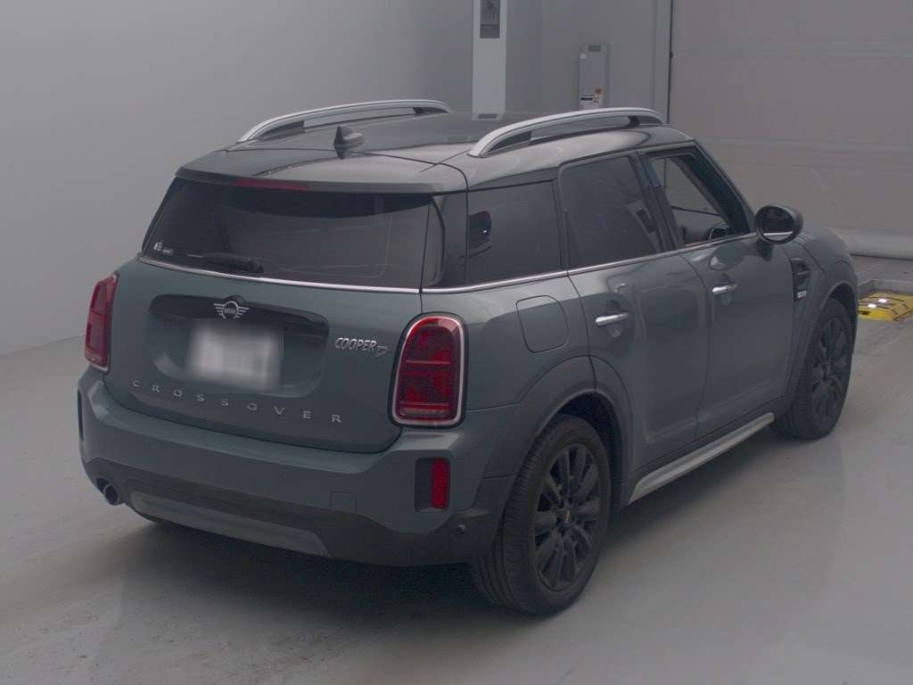 MINI CROSSOVER