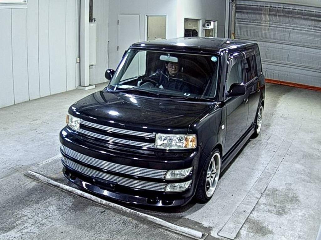TOYOTA BB