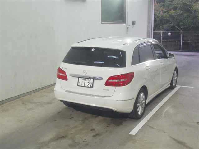 MERCEDES-BENZ B-CLASS