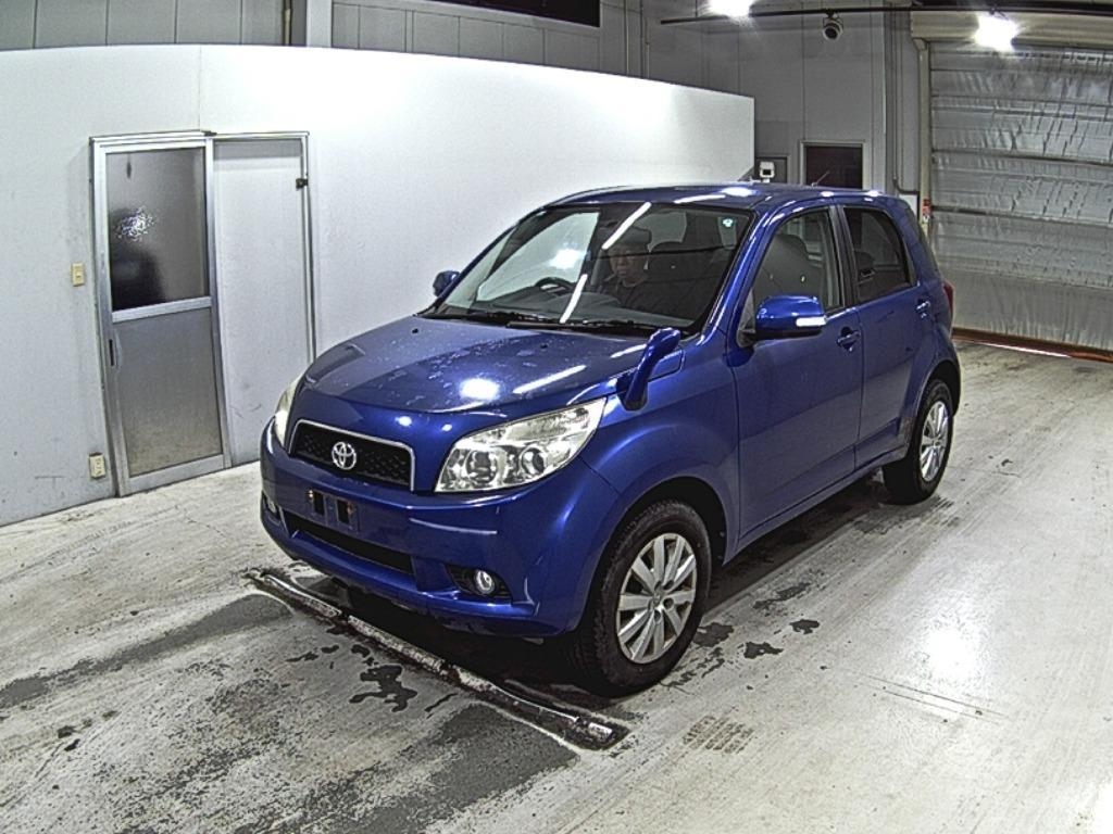TOYOTA RUSH