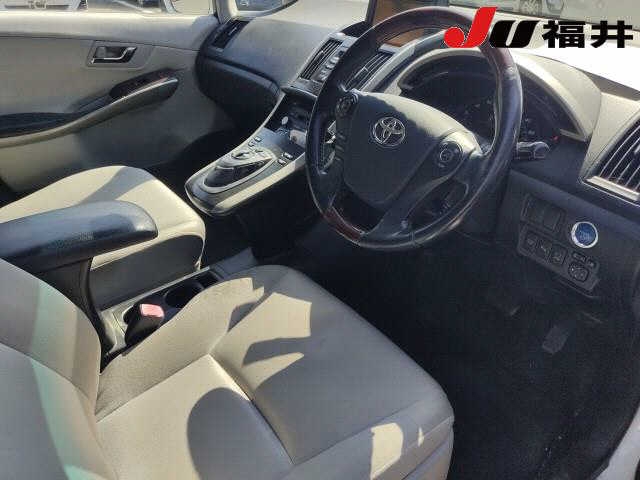 TOYOTA SAI