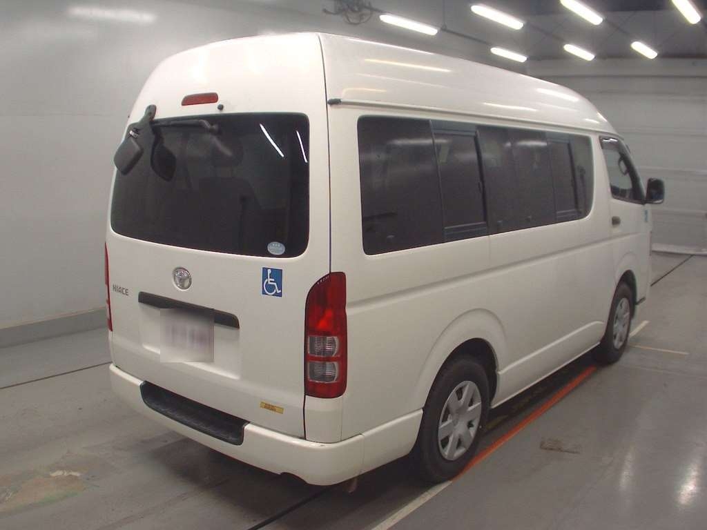 TOYOTA REGIUS ACE