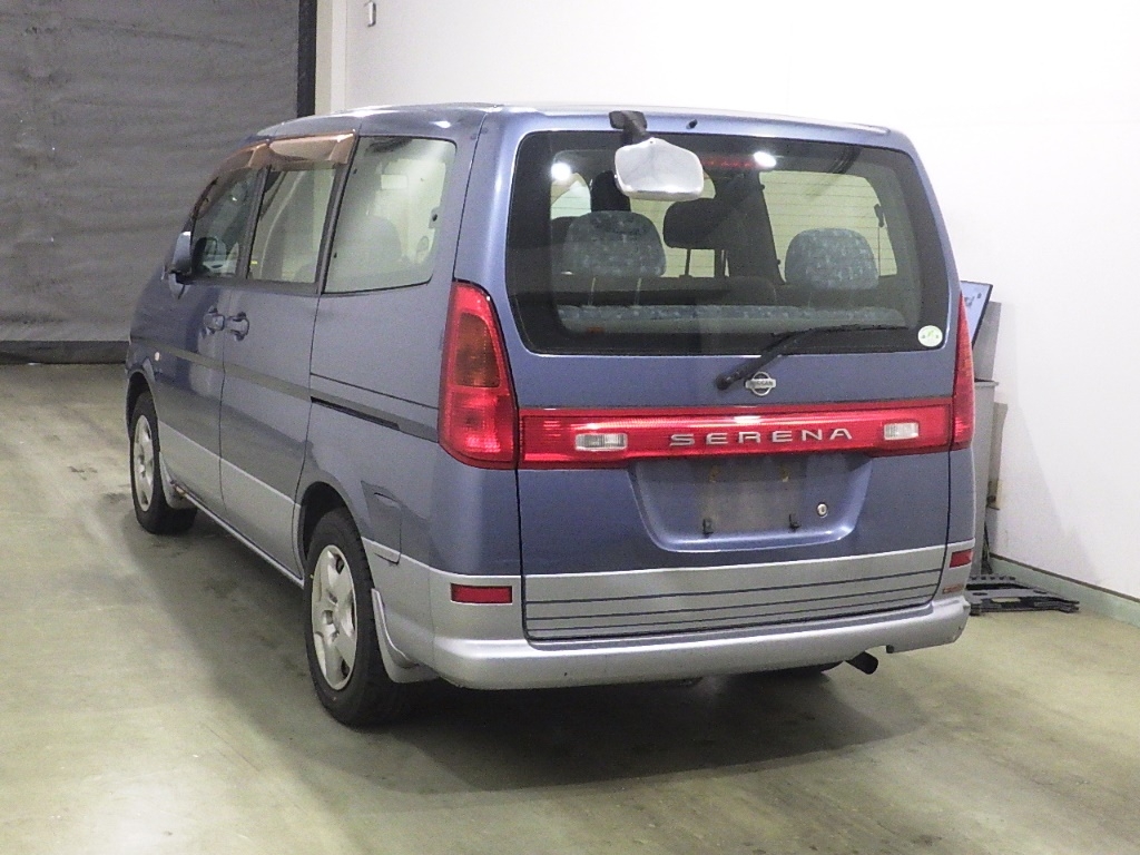 NISSAN SERENA