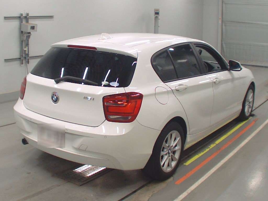BMW 1-SERIES