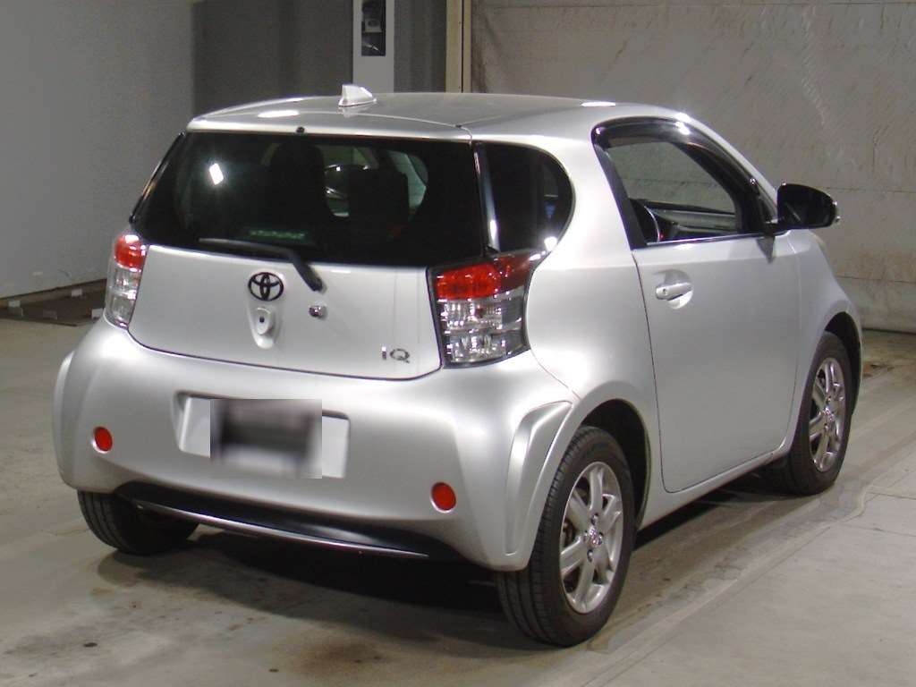 TOYOTA IQ