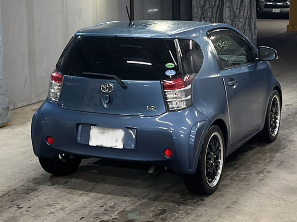 TOYOTA IQ