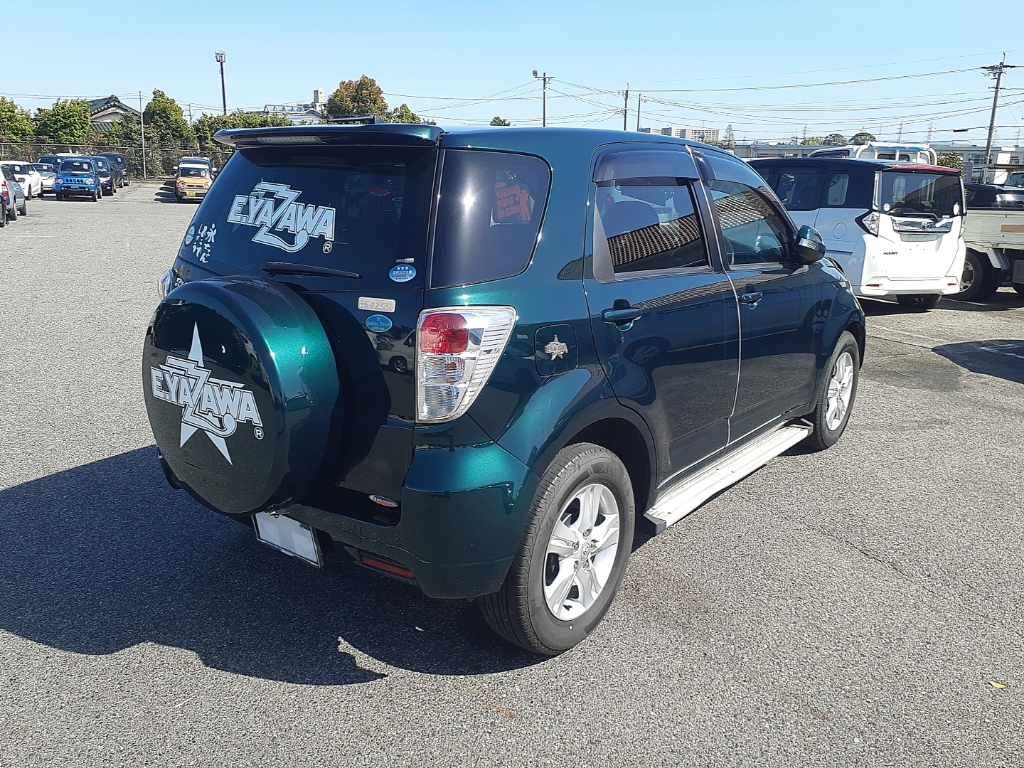 TOYOTA RUSH