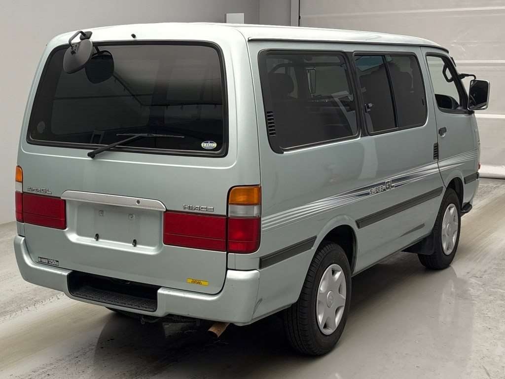 TOYOTA REGIUS ACE