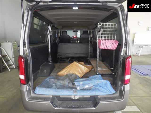 NISSAN NV350 CARAVAN