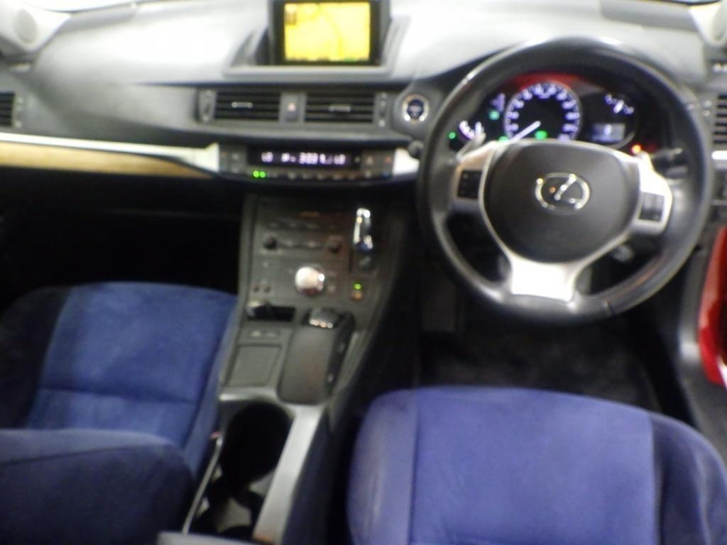 LEXUS CT200H