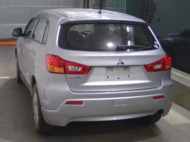 MITSUBISHI RVR