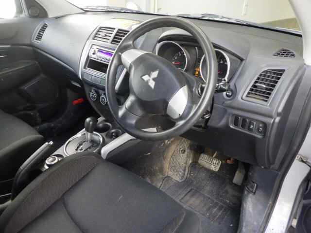 MITSUBISHI RVR