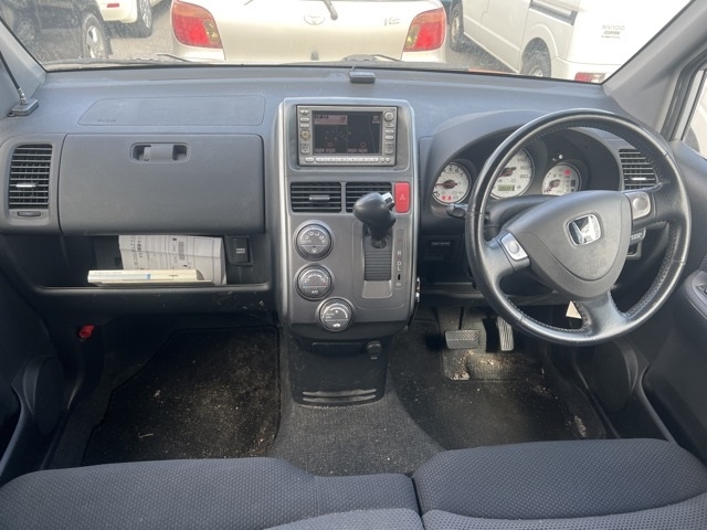 HONDA MOBILIO SPIKE