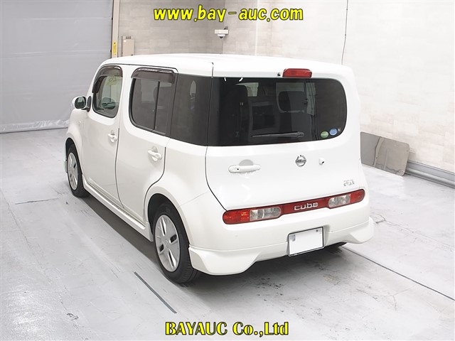 NISSAN CUBE