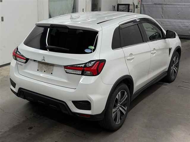 MITSUBISHI RVR