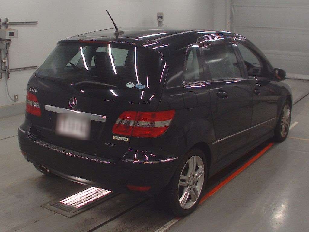 MERCEDES-BENZ B-CLASS