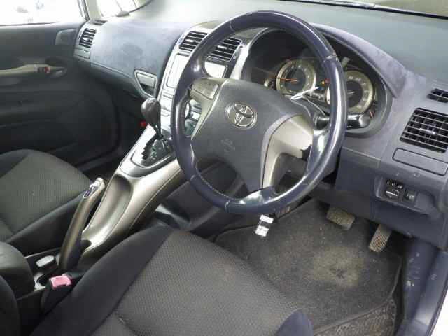 TOYOTA BLADE
