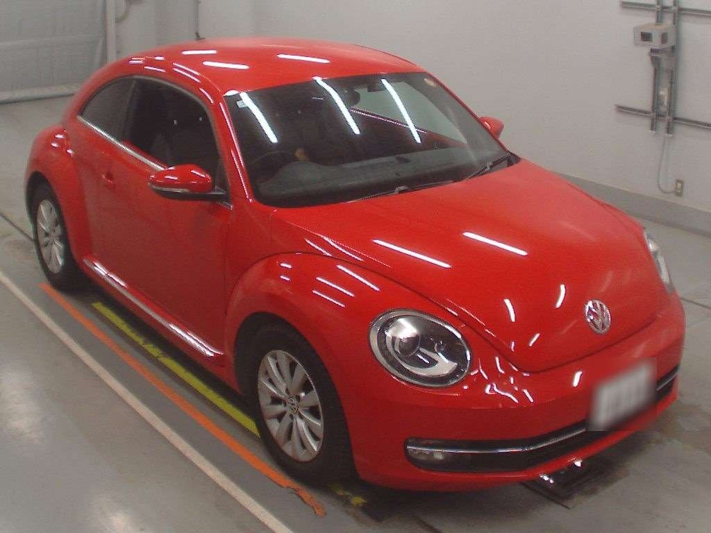 VOLKSWAGEN BEETLE