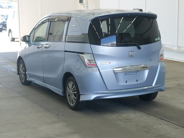 HONDA FREED SPIKE