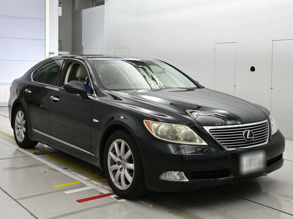 LEXUS LS460