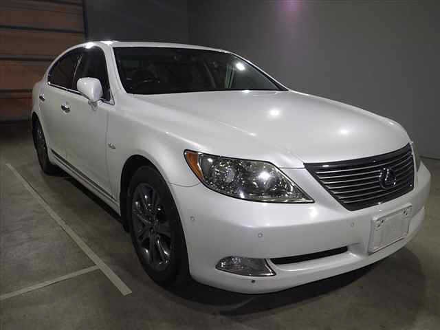 LEXUS LS460
