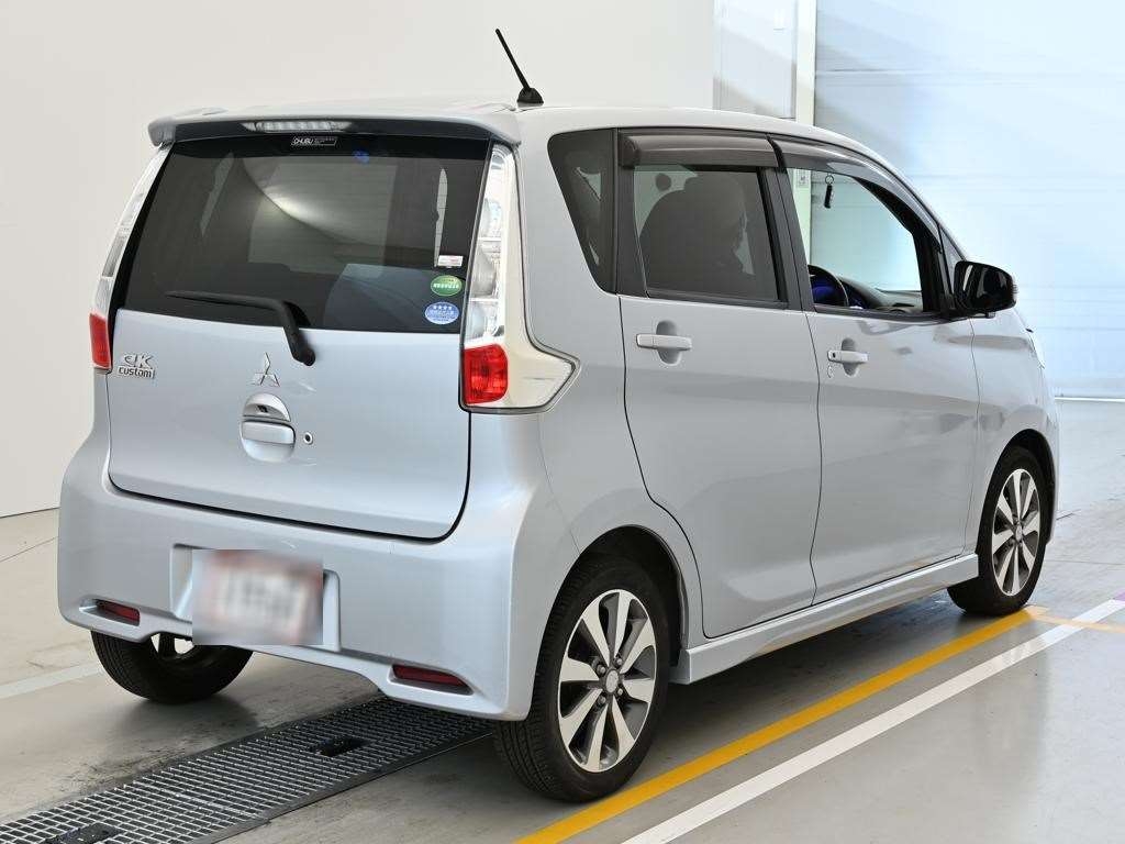 MITSUBISHI EK CUSTOM