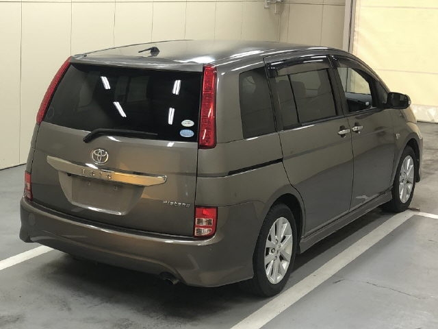 TOYOTA ISIS