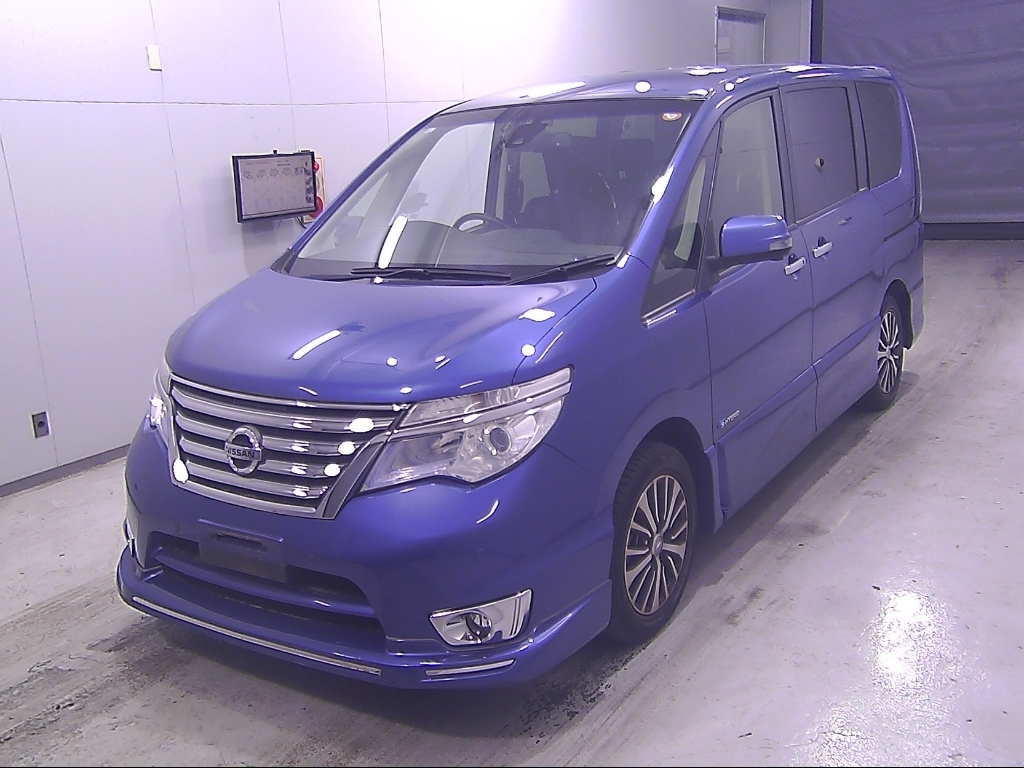 NISSAN SERENA