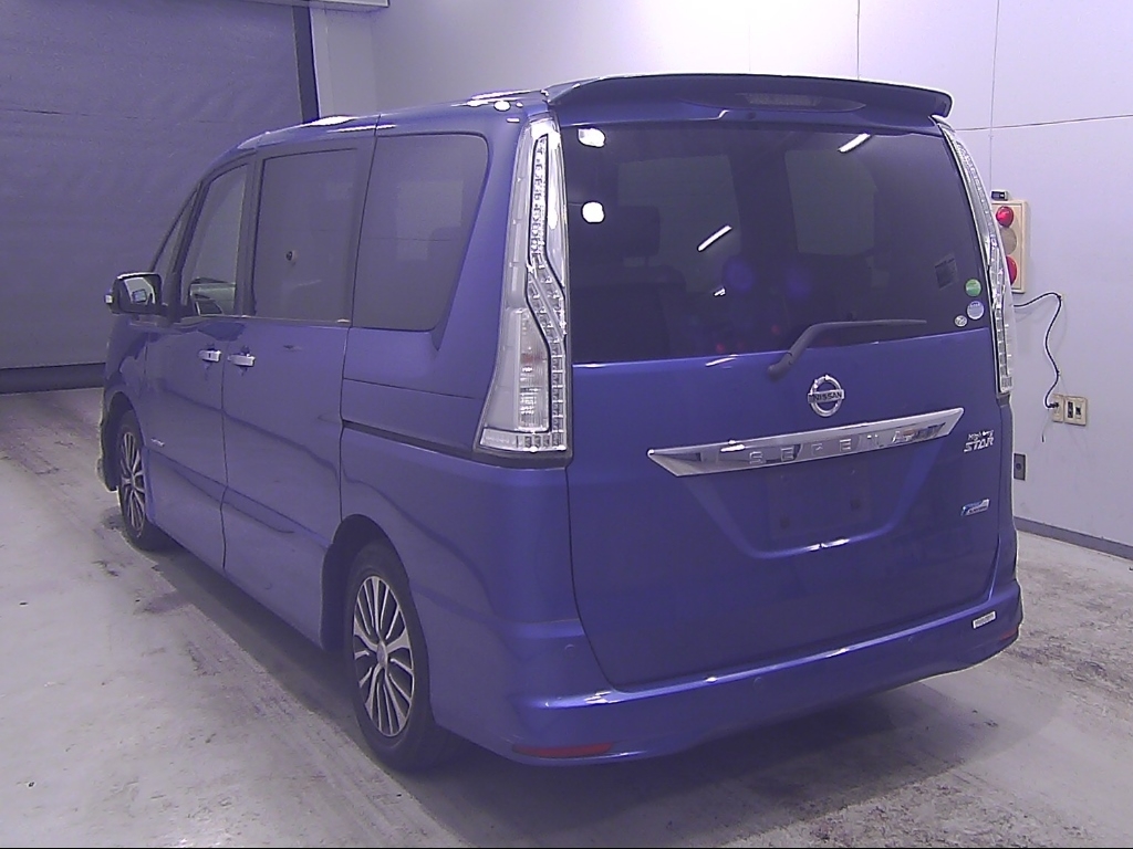 NISSAN SERENA
