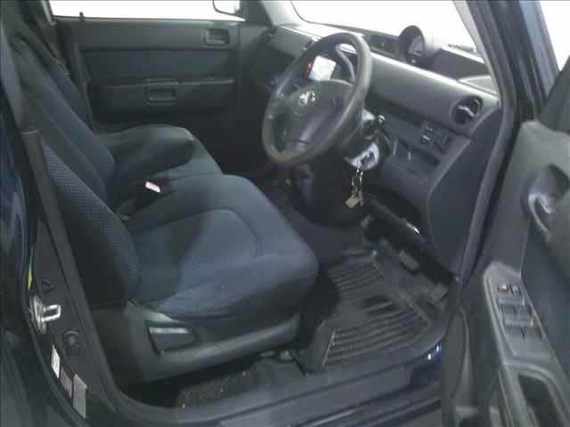 TOYOTA BB