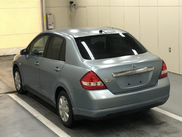 NISSAN TIIDA LATIO