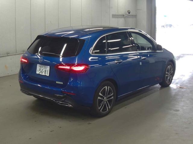 MERCEDES-BENZ B-CLASS