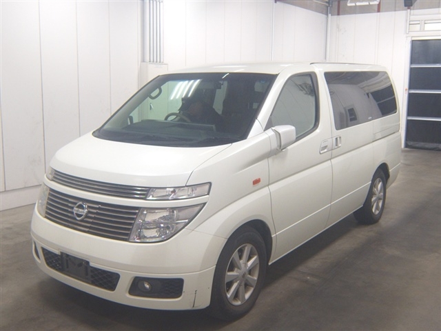 NISSAN ELGRAND