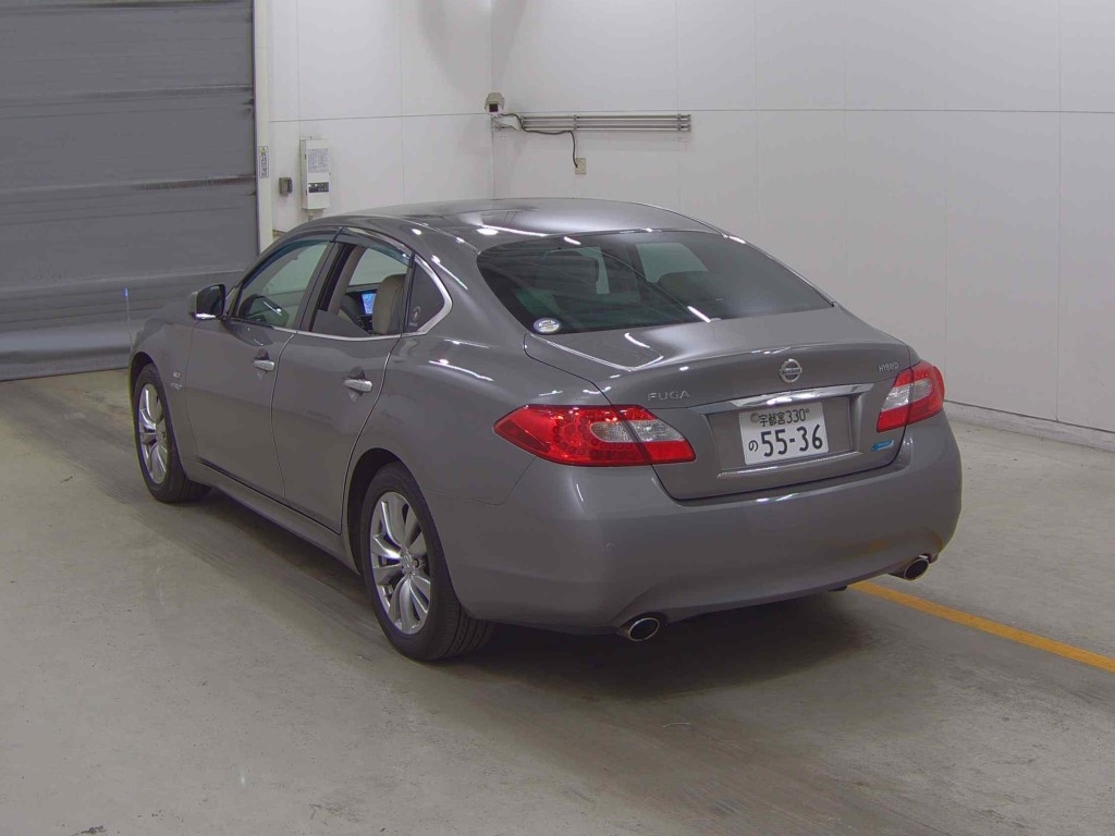 NISSAN FUGA