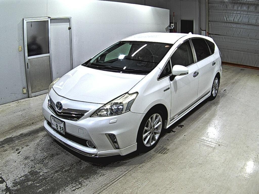 TOYOTA PRIUS ALPHA