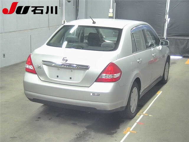 NISSAN TIIDA LATIO
