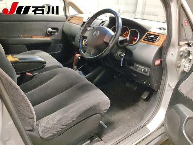 NISSAN TIIDA LATIO