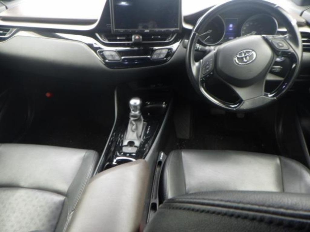 TOYOTA C-HR