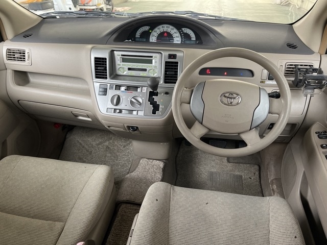 TOYOTA RAUM